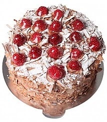 Taze Aromalı 6–9 Kişilik Çikolatalı Frambuazlı Yaş Pasta